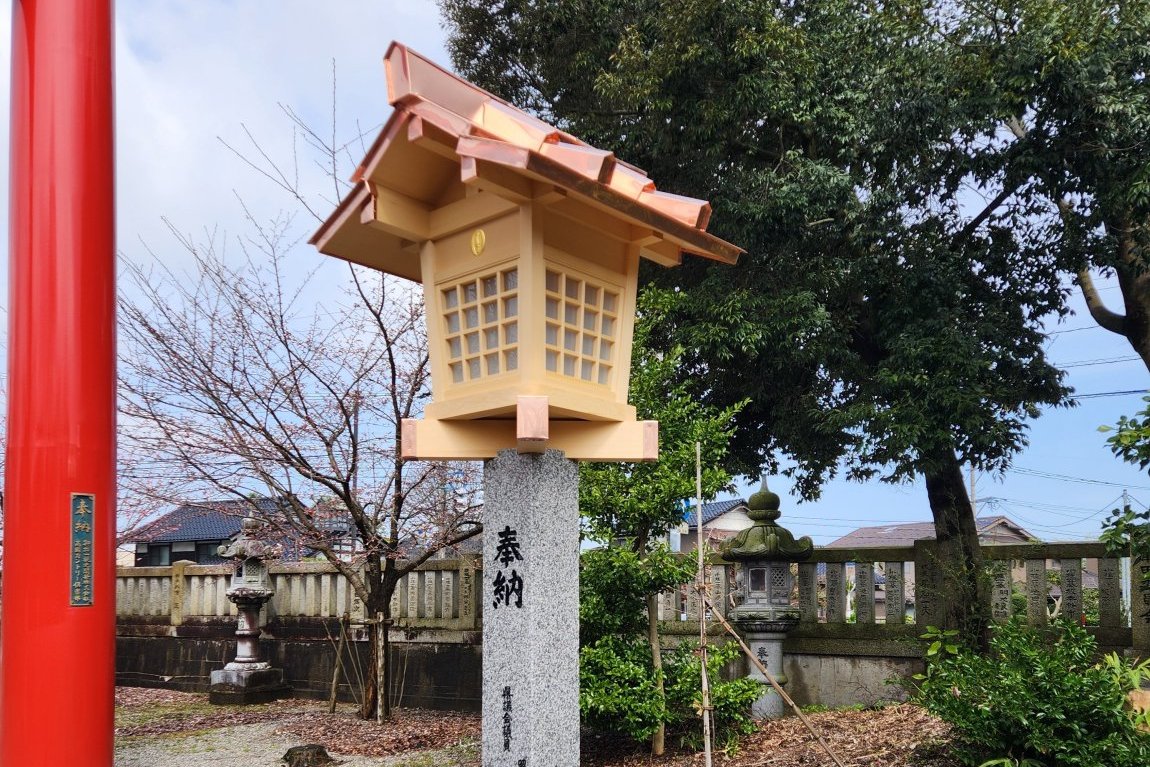 射水市 櫛田神社 灯籠